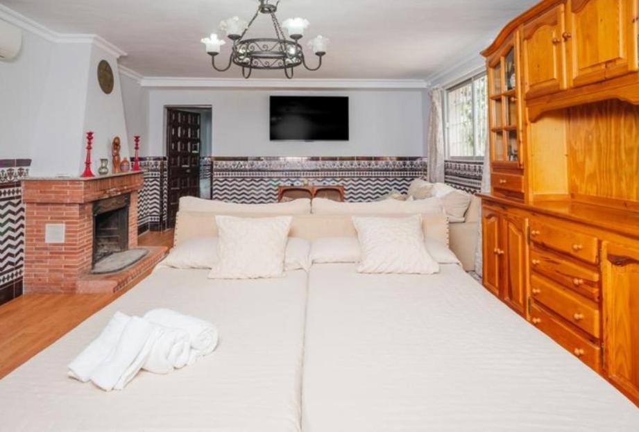 Alcalá de Guadaira Casita Rural De Invitados מראה חיצוני תמונה